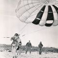 Photo d'époque de l'entraînement des astronautes de la NASA à Galveston
