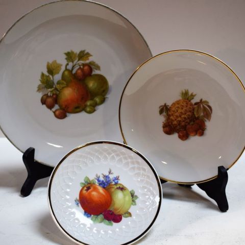 SCHUMAN ARZBERG - Ensemble d'assiettes à décor de fruits