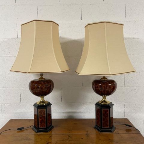 Lampes de salon Le Dauphin années 60, pied hexagonal en bakélite et laiton