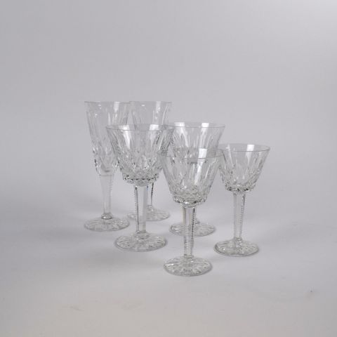 Service de verres Baccarat en cristal taillé, années 50, modèle Tarn