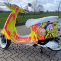Vespa ArtHugo 2024 : Une œuvre d'art roulante, unique et fonctionnelle. À saisir !
