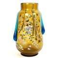 Vase en verre émaillé, début XXe siècle, décor de fleurs colorées