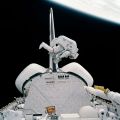 Exploration spatiale : Bruce Mc Candless II teste l'unité de manœuvre habitée lors de la mission 41-B