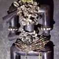 Poupée Namji avec clochettes, Cameroun