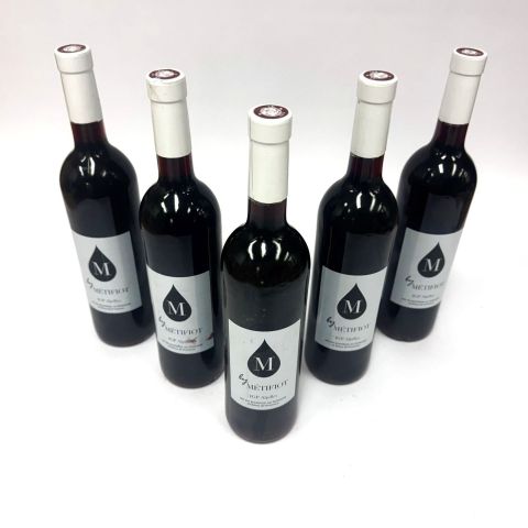 Coffret de 5 bouteilles M by Métifiot, IGP Alpilles, millésime 2022 bio