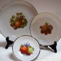 SCHUMAN ARZBERG - Ensemble d'assiettes à décor de fruits
