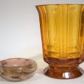 Vase en verre teinté couleur orangée