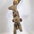 Fétiche Congo de guérisseur avec un goître - Rare et étonnant !