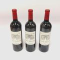 Trois bouteilles du Château La Lagune, Haut-Médoc, millésimes 2012, 2014, 2015