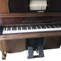 Piano droit pneumatique FARRAND 124