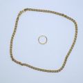 Set in 14ct gold: wedding ring and link chain, total 19.22g