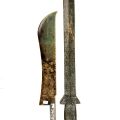 Épées en pierre dure avec inscriptions, Chine, fin XXe siècle, 60 cm et 43 cm