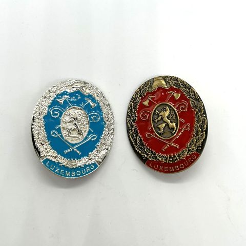 Plaques des sapeurs-pompiers du Luxembourg, années 2000, armoiries en rouge et bleu