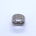 Bague tonneau en or blanc 18ct sertie de diamants, taille 47, 14,31g