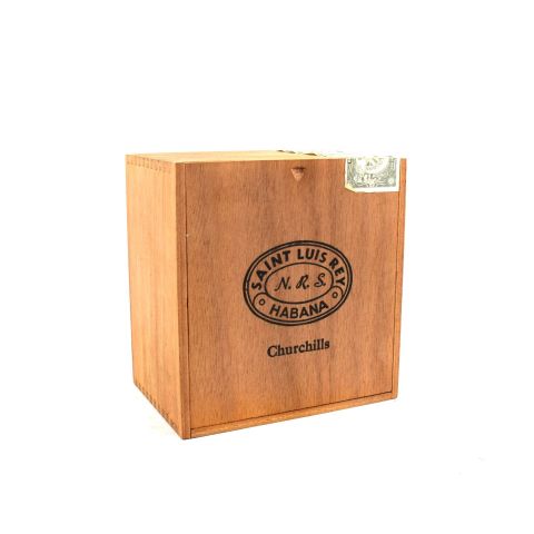 Cigares Churchills Saint Luis Rey : rareté cubaine dans boîte bois, vintage 2001