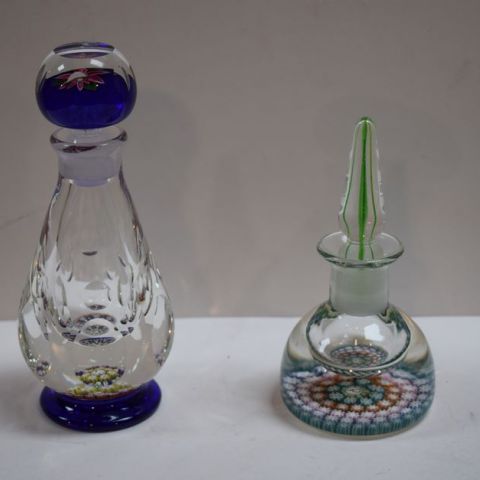 Ensemble de DEUX FLACONS en sulfure aux décors MILLEFIORI