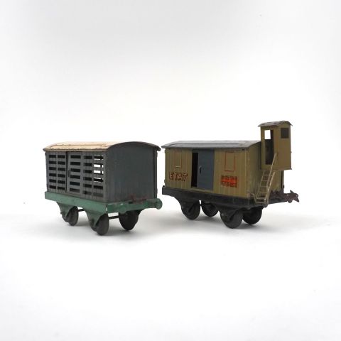 Duo de wagons anciens Hornby en tôle, circa 1930,