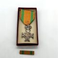 Silbernes Dienstkreuz für Polizei und Streitkräfte mit Box