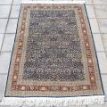 Tapis HEREKE Ipek en soie sur soie, motif Tebriz, dimensions 196 x 129 cm