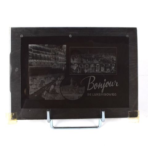 Carte postale "Bonjour de Luxembourg" en photographie négative et celluloïd des années 50