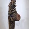 Statuette Vaudou du Bénin : puissance surnaturelle incarnée dans une oeuvre unique