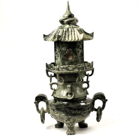 Brûle parfum chinois pagode en pierre dure dragon bouddha fin XXe
