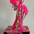 Masque en résine "Silence Pink Cartoon" : chef-d'œuvre pop art d'Arthugo