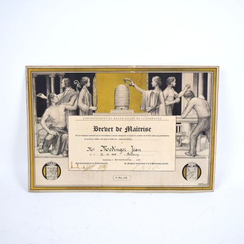 Diplôme de menuisier 1939, signé Pierre Krier, lithographie de Charles Lentz