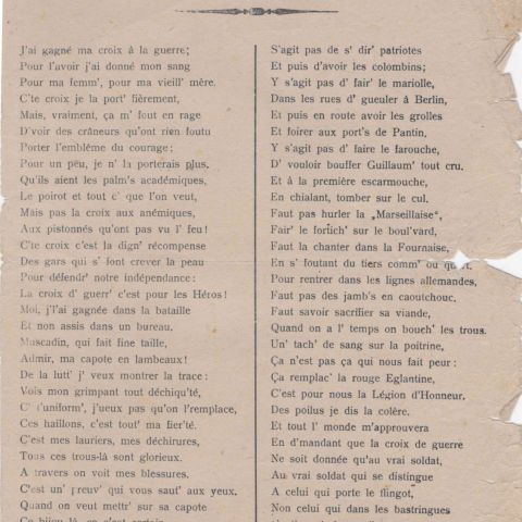 La Croix de Guerre : Récit captivant avec déchirures marginales, format 22 x 17 cm