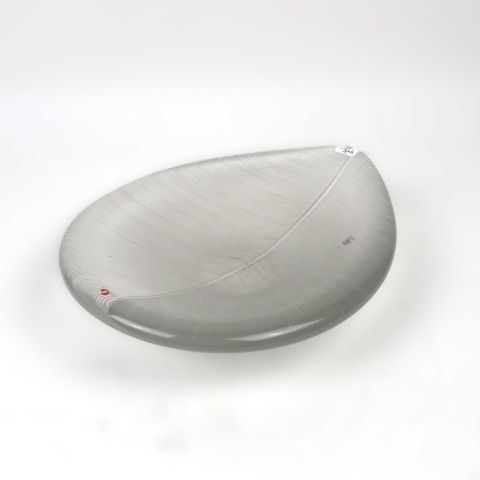 Coupe en cristal Lehti de Tapio Wirkkala pour Iittala, design en forme de feuille