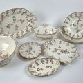 Service de table en porcelaine Sarreguemines, 45 pièces, motifs floraux Louis XV