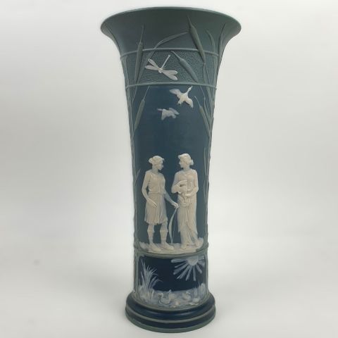 Vase Mettlach en phanolithe, scènes mythologiques, Villeroy & Boch, vers 1900