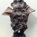 Statuette Vaudou d'Afrique : Puissante représentation sacrée en bois et matériaux divers