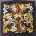 Foulard en soie Hermès "Chapeaux !" - Édition 1990, très bon état, 90x90 cm