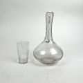 Carafe en cristal et verre gravé, famille d'Huart, fin XIXe siècle