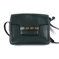 Tasche aus genarbtem Leder in Delvaux-Grün, innen Wildleder, inkl. Taschenspiegel