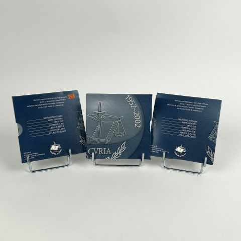 Pochettes commémoratives : 3 pièces de 25 euros sur la Cour de justice