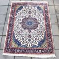 "Tapis en laine indienne, dimensions 202 x 129 cm, pièce d'origine exquise"