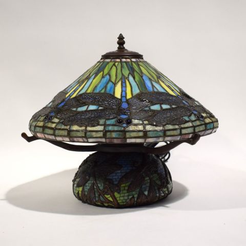 Lampe Tiffany : Décor Libellules Bronze et Verre Bleu-Vert, XXe siècle