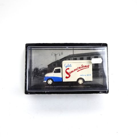 Camion Sammontana Fiat 615 N Frigorifero IXO Models, très bon état, dans sa boîte