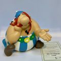 (ASTÉRIX) LEBLON-DELIENNE : Obelix thinker (LAS08), figurine from the universe of GOSCINNY & UDERZO, 2006, original box, certificate #1259/1555, height 14 cm